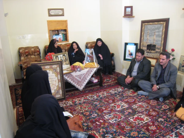 دیدار دانشویان با خانواده شهید اعتدال پور