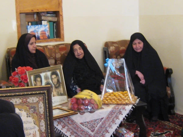 دیدار دانشجویان با خانواده شهید اعتدال پور