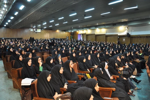 برگزاری دومین دوره طرح معرفتی – فرهنگی حیات طیبه در قالب اردوی تابستانی به صورت منطقه ای 4