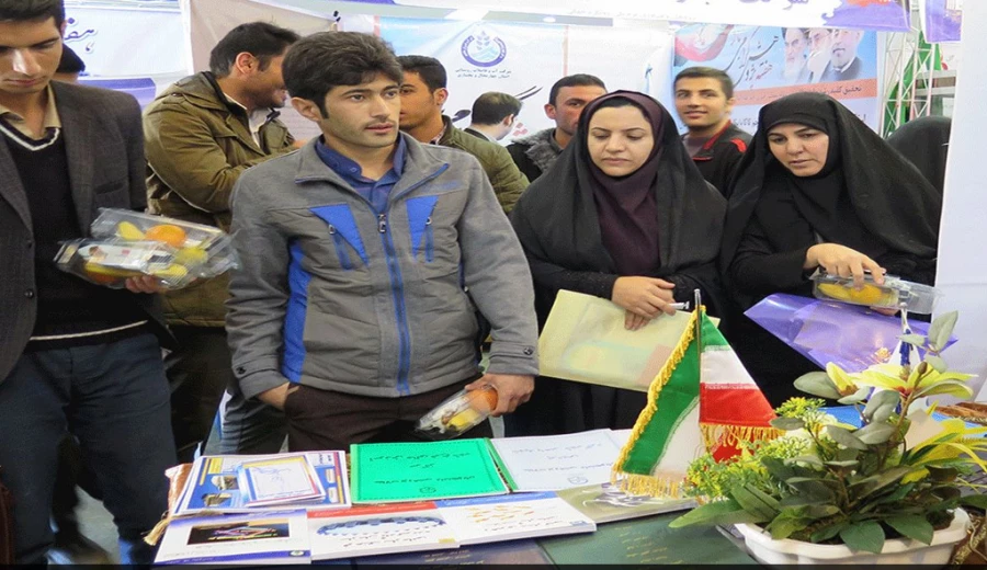 حضور دانشگاه فرهنگیان در نمایشگاه (( دستاوردهای پژوهشی وفناوری)) 2