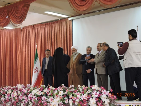 استاندار چهارمحال و بختیاری در جمع پژوهشگران در پردیس شهید باهنر: کشوری موفق است که مبانی علمی، پژوهشی و تحقیقی آن تبدیل به رفتار حسنه شود. 3