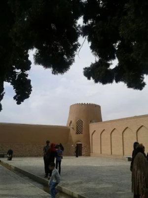 شرکت دانشجومعلمان پردیس در اردوی سیاحتی- زیارتی کاشان، قم و جمکران 3