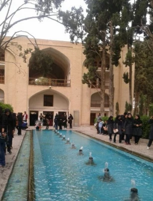 شرکت دانشجومعلمان پردیس در اردوی سیاحتی- زیارتی کاشان، قم و جمکران 4