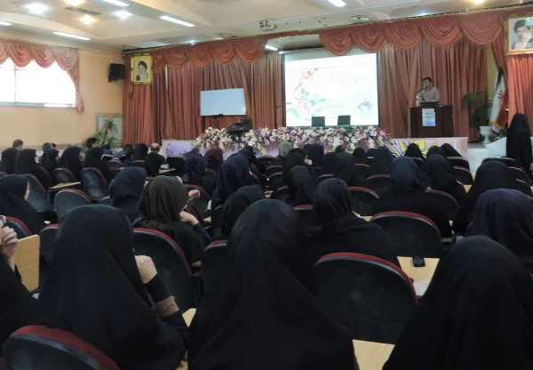 بزرگداشت مقام معلم در هفته آموزش 5