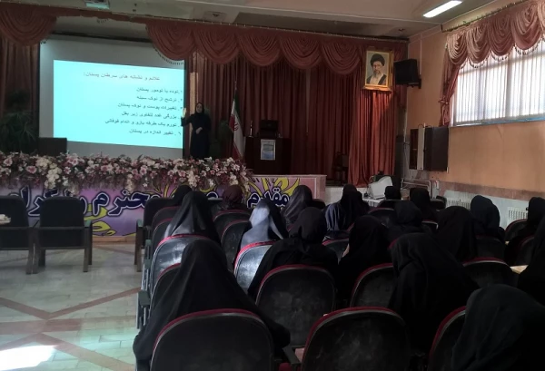 برگزاری کارگاه های آموزشی به مناسبت هفته خوابگاه 4