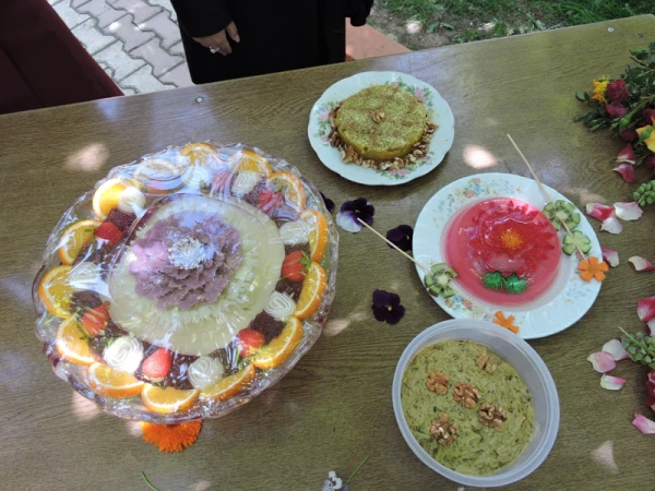 برگزاری مسابقه آشپزی (تهیه دسر) 2