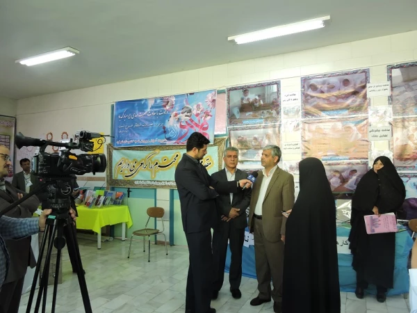 اولین همایش استانی علمی پژوهشی ارزشیابی کیفی توصیفی در پردیس شهید باهنر شهرکرد برگزار شد 9