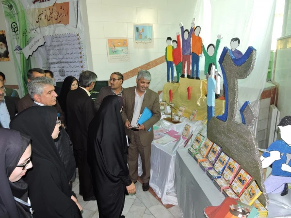 اولین همایش استانی علمی پژوهشی ارزشیابی کیفی توصیفی در پردیس شهید باهنر شهرکرد برگزار شد 10