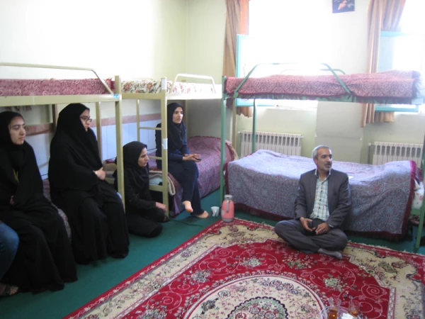 بازدید سرپرست و مسئولین پردیس شهید باهنر شهرکرد از خوابگاه شبانه روزی 7