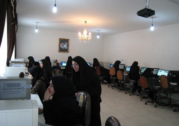 آغاز تکمیل کارنامه سلامت در پردیس شهید باهنر شهرکرد 2