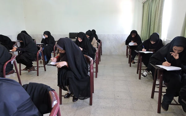 برگزاری امتحانات پایانی نیمسال تحصیلی دوم سال 96-95 2