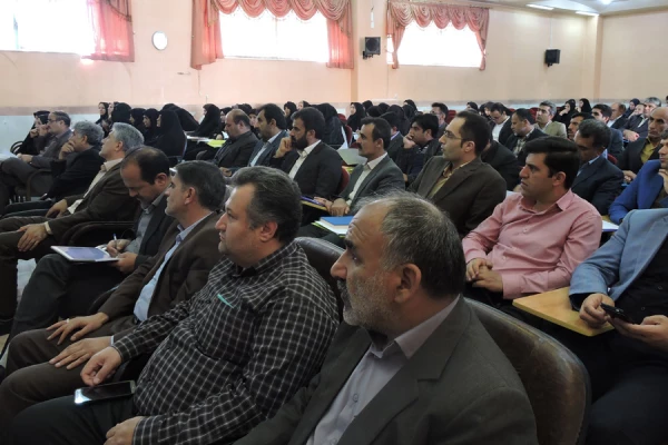 اولین همایش مدیران میزبان دانش اموختگان دانشگاه فرهنگیان 4