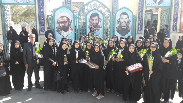 عطر افشانی آرامگاه  سردار بی سر، مدافع حرم  شهید محسن حججی