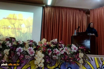 نشست صمیمانه  با موضوع ارتباط نماز و ادبیات