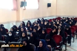 نشست صمیمانه  با موضوع ارتباط نماز و ادبیات 3