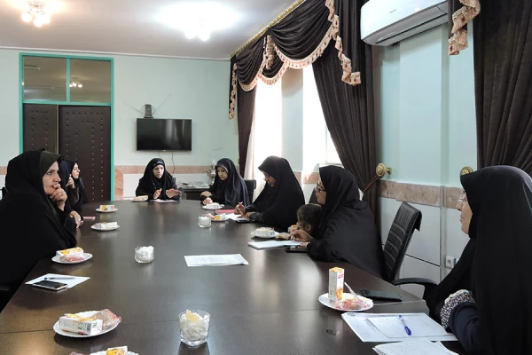 جلسه هماهنگی بزرگداشت هفته آموزش و برنامه های فرهنگی تشکیل شد 4