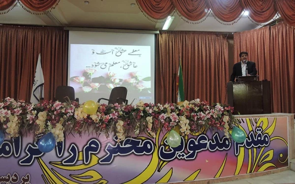 برگزاری جشن به مناسبت بزرگداشت هفته معلم 6