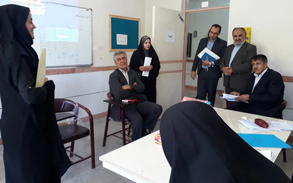 بازدید مدیر کل آموزش و پرورش استان از مصاحبه استخدامی آموزش و پرورش 4