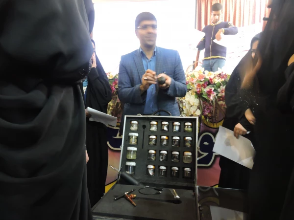 برگزاری کارگاه پیشگیری از اعتیاد و روان گردان ها ویژه همیاران سلامت 6