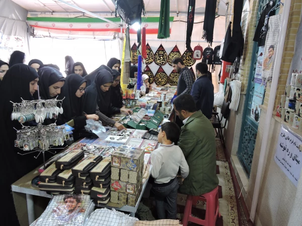 عطر افشانی آرامگاه سردار بی سر، مدافع حرم شهید محسن حججی