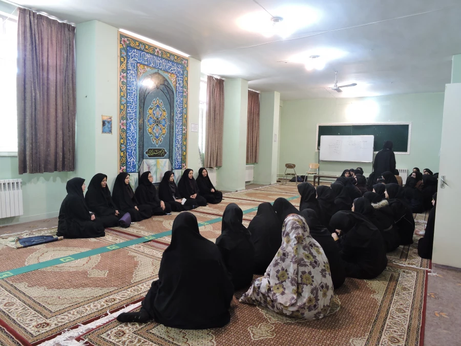 جلسه مسئولان پردیس با دانشجومعلمان