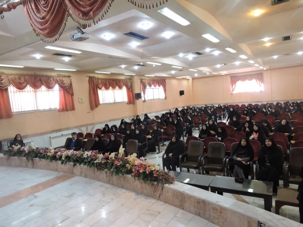 برنامه ی بیان خاطرات و تجربیات پیشکسوت آموزش و پرورش وتربیت معلم