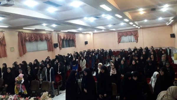 اجتماع دانشجویی برای نقد کتاب