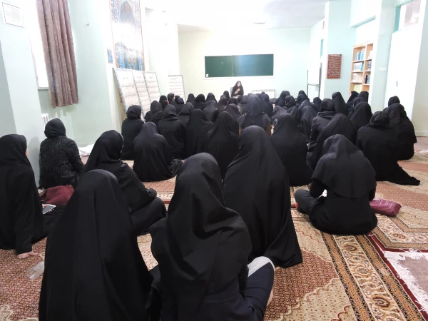 نشست صمیمانه و دوستانه سرپرست جدید پردیس با دانشجویان 2