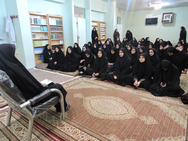 نشست صمیمانه و دوستانه سرپرست جدید پردیس با دانشجویان 3