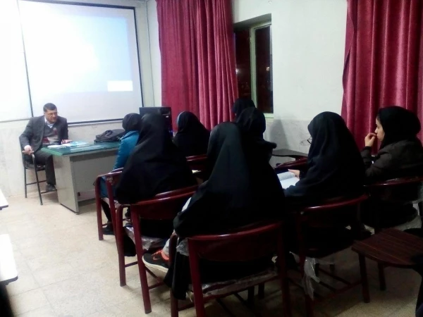 کارگاه نقد فیلم با موضوع نقد فیلم «شیار143 »