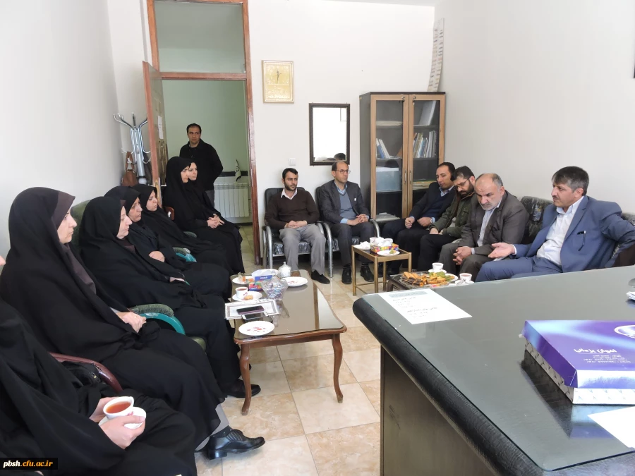 نشست صمیمانه مدیریت امور پردیس های استان و کارکنان پردیس بحر العلوم در پردیس شهید باهنر 2