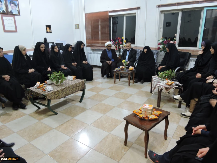 دیدار دانشجومعلمان با خانواده شهید مدافع حرم محمد حسن قاسمی