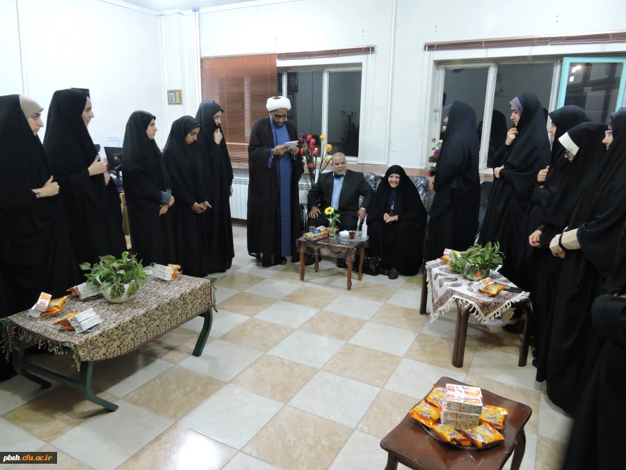 دیدار دانشجومعلمان با خانواده شهید مدافع حرم محمد حسن قاسمی