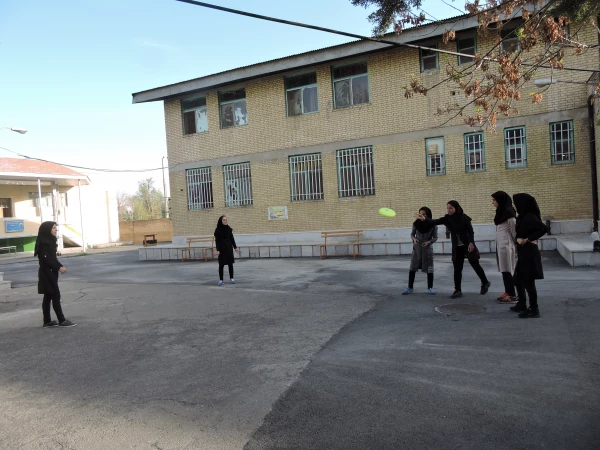 برگزاری مسابقه ورزشی به مناسبت هفته سرای دانشجویی