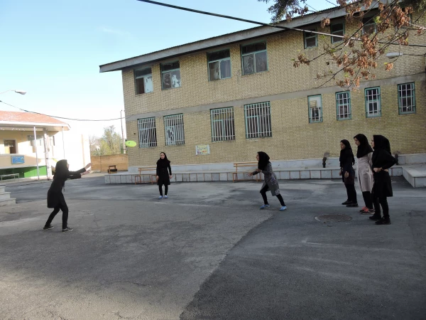 برگزاری مسابقه ورزشی به مناسبت هفته سرای دانشجویی