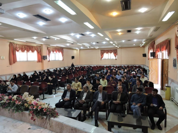 نشست دانشجویان دانشگاه فرهنگیان  استان با سردار مبینی معاونت محترم سپاه قدس