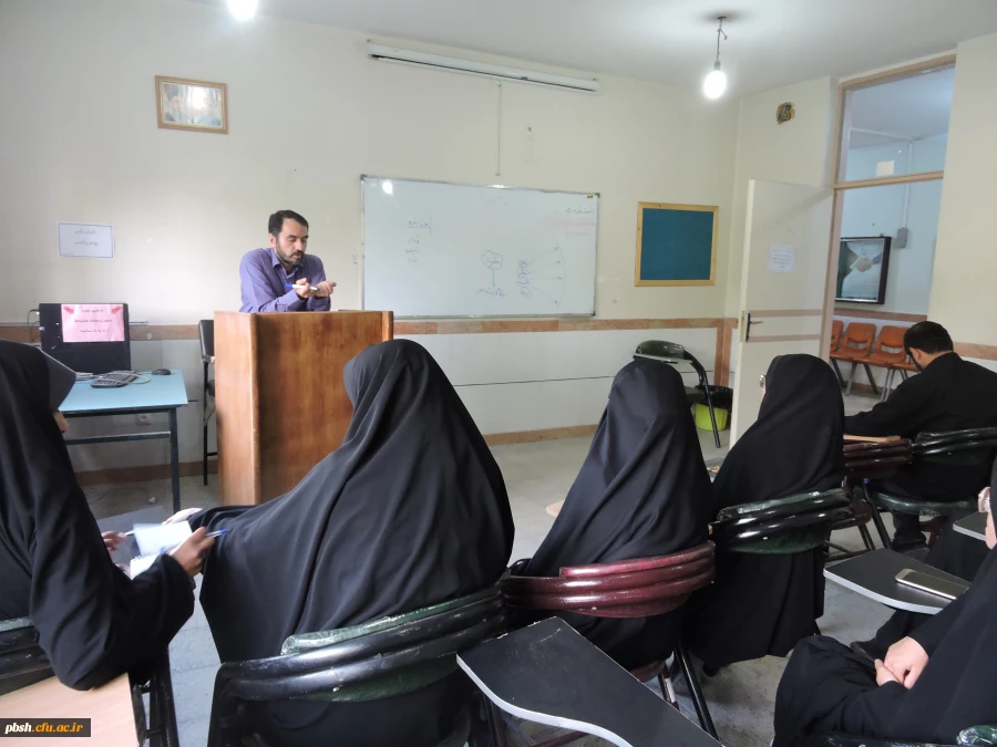 نشست اعضای بسیج دانشجویی پردیس باهنر با مسئول بسیج دانشجویی دانشگاه فرهنگیان 2