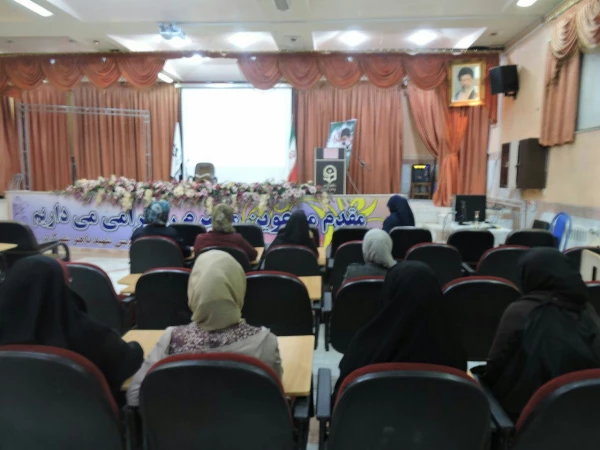 اکران فیلم《توفان شن》