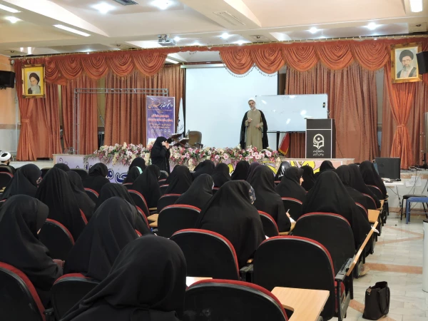 برگزاری دوره تدبر در قرآن کریم در پردیس شهید باهنر