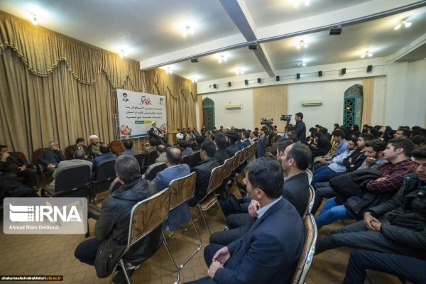 نشست نمایندگان تشکلهای دانشجویی با نماینده ولی فقیه در استان به مناسبت 16 آذر، روز دانشجو