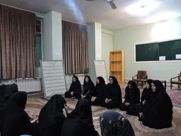 نشست صمیمانه مسئولان و دانشجومعلمان پردیس باهنر