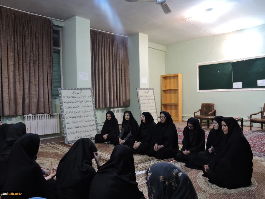 نشست صمیمانه مسئولان و دانشجومعلمان پردیس باهنر