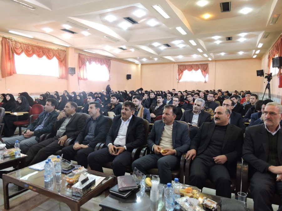 آیین تجلیل از پژوهشگران برتر پردیس های استان 8