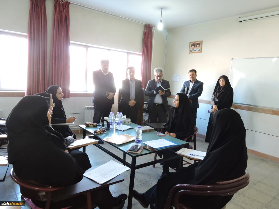 بازدید جمعی از مسئولان اداره کل آموزش و پرورش استان از روند مصاحبه پذیرفته شدگان آزمون استخدامی اداره کل آموزش و پرورش استان 2