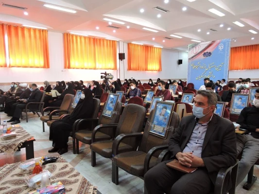 مراسم آیین استقبال از نودانشجومعلمان ورودی سال 1400 دانشگاه فرهنگیان استان 3