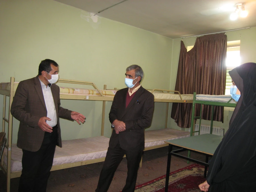 بازدید رئیس هیات مدیره خیرین دانشگاه فرهنگیان استان از فضای خوابگاهی، رفاهی و دانشجویی پردیس شهید باهنر 6